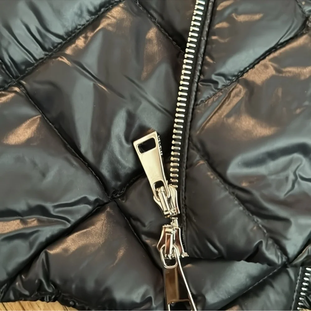 Moncler women’s black jacket - Picture 8 of 11